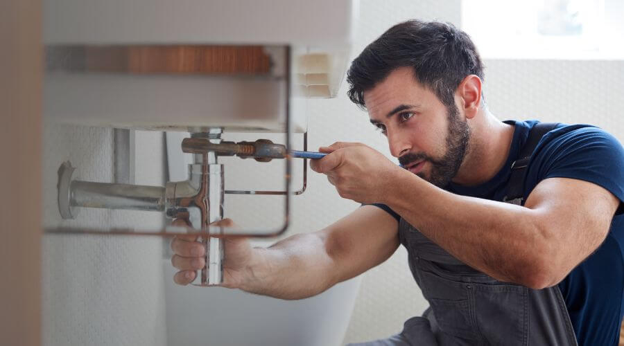 Water heater leaking fix in Hyattville, WY